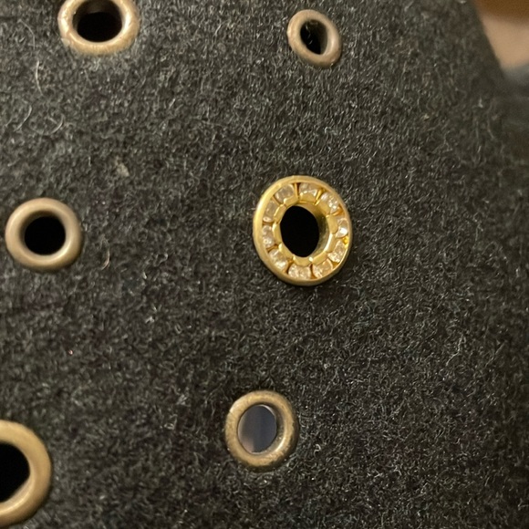 Black Felt Fedora - Picture 4 of 4